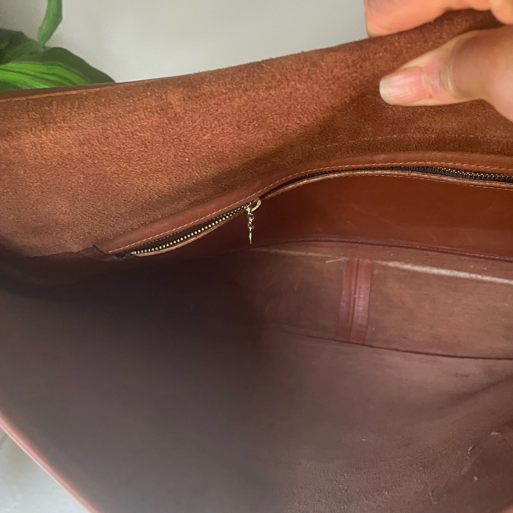 Gorgeous Vintage British Tan Leather Briefcase w/ Crossbody Strap -GHW - Picture 9 of 10